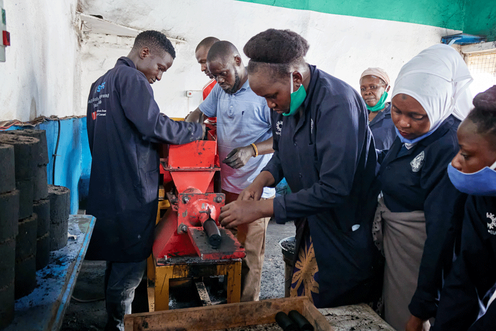 briquettes making